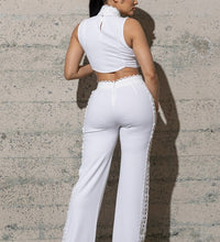 TWO PIECE KNIT CREPE SET WITH CONTRAST LACE DETAIL