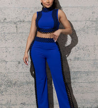 TWO PIECE KNIT CREPE SET WITH CONTRAST LACE DETAIL